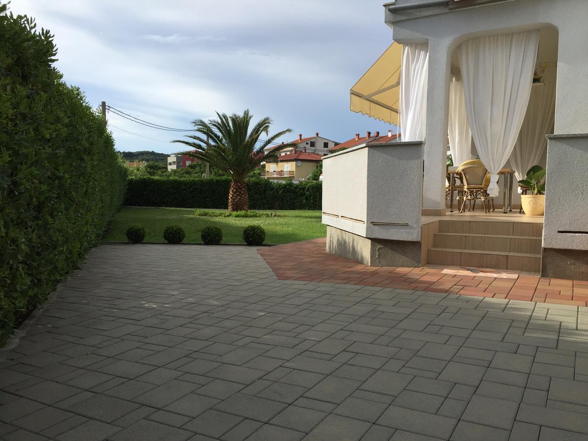 Apartment Natasa Palit Exterior photo